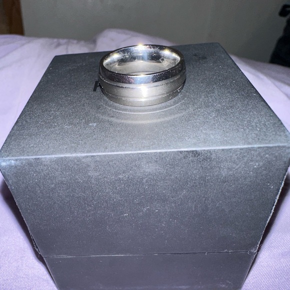 Men's Sterling Silver Wedding Band - Picture 3 of 3